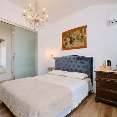 Nona Beta Mali Lošinj