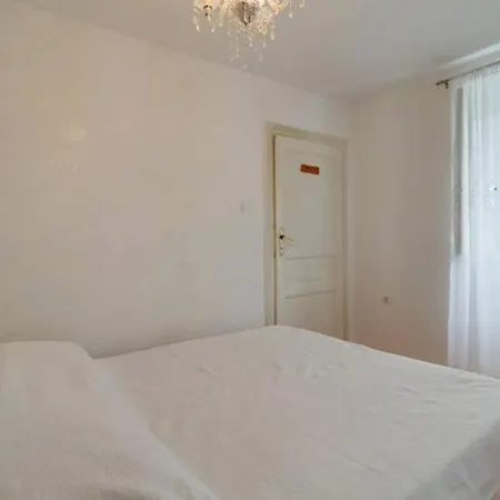 Nona Beta Homestay szállás